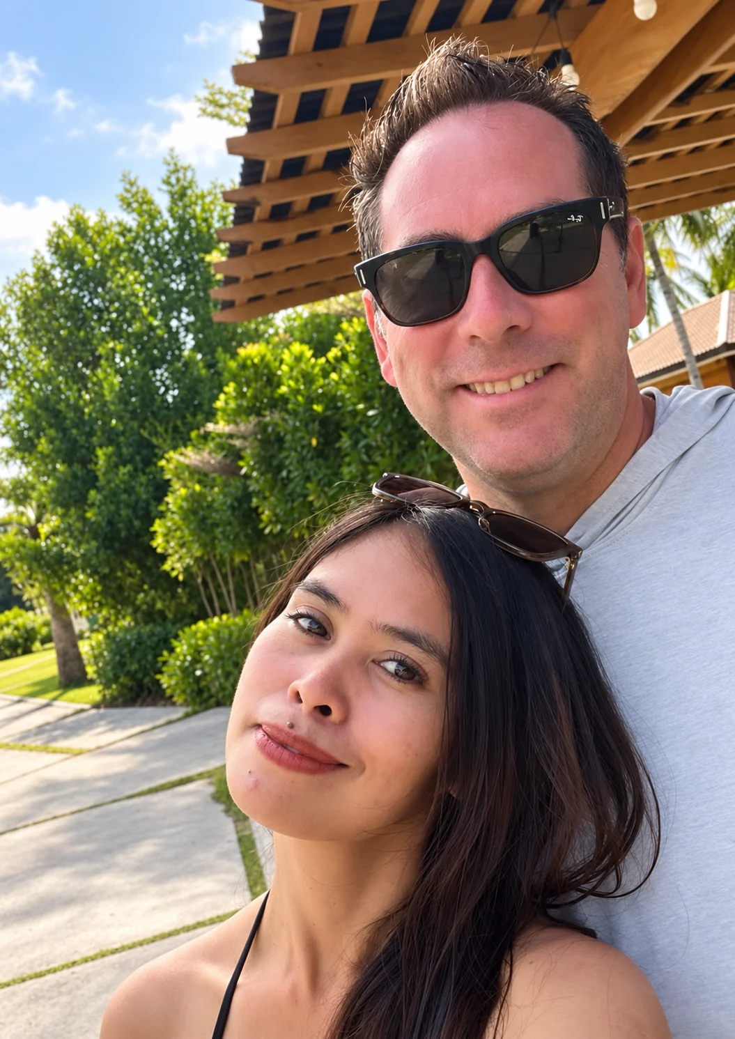 FND co-founders Tim and Vanessa together outdoors